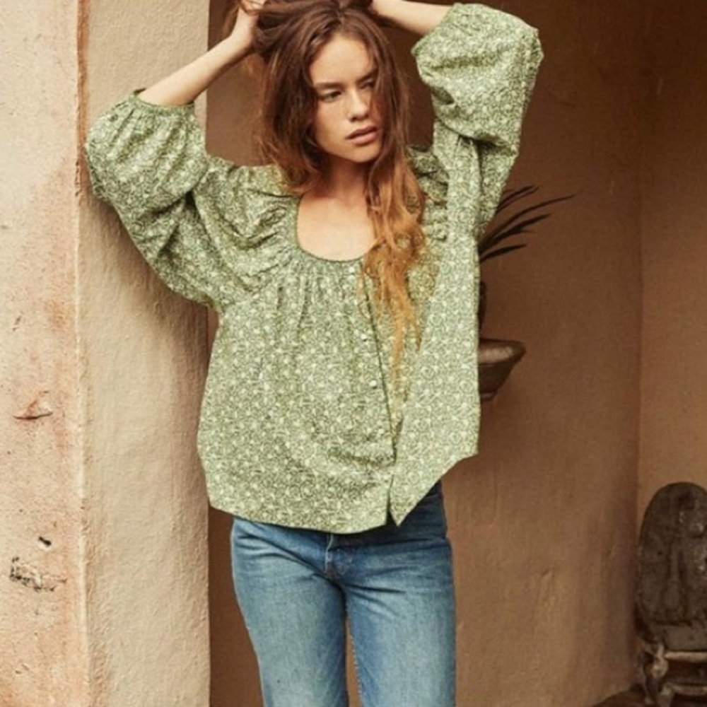 Doen Light Green Floral Square-Neck Puff Sleeve Blouse - Picture 2 of 7